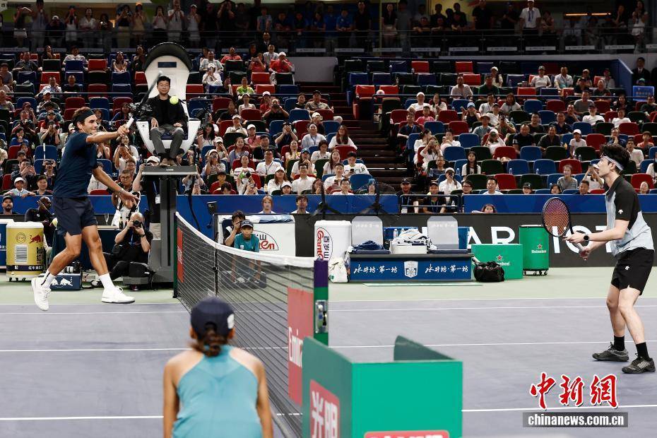 法国网球队逆转西班牙网球队,费德勒送出助攻 法国网球队逆转西班牙网球队,费德勒送出助攻