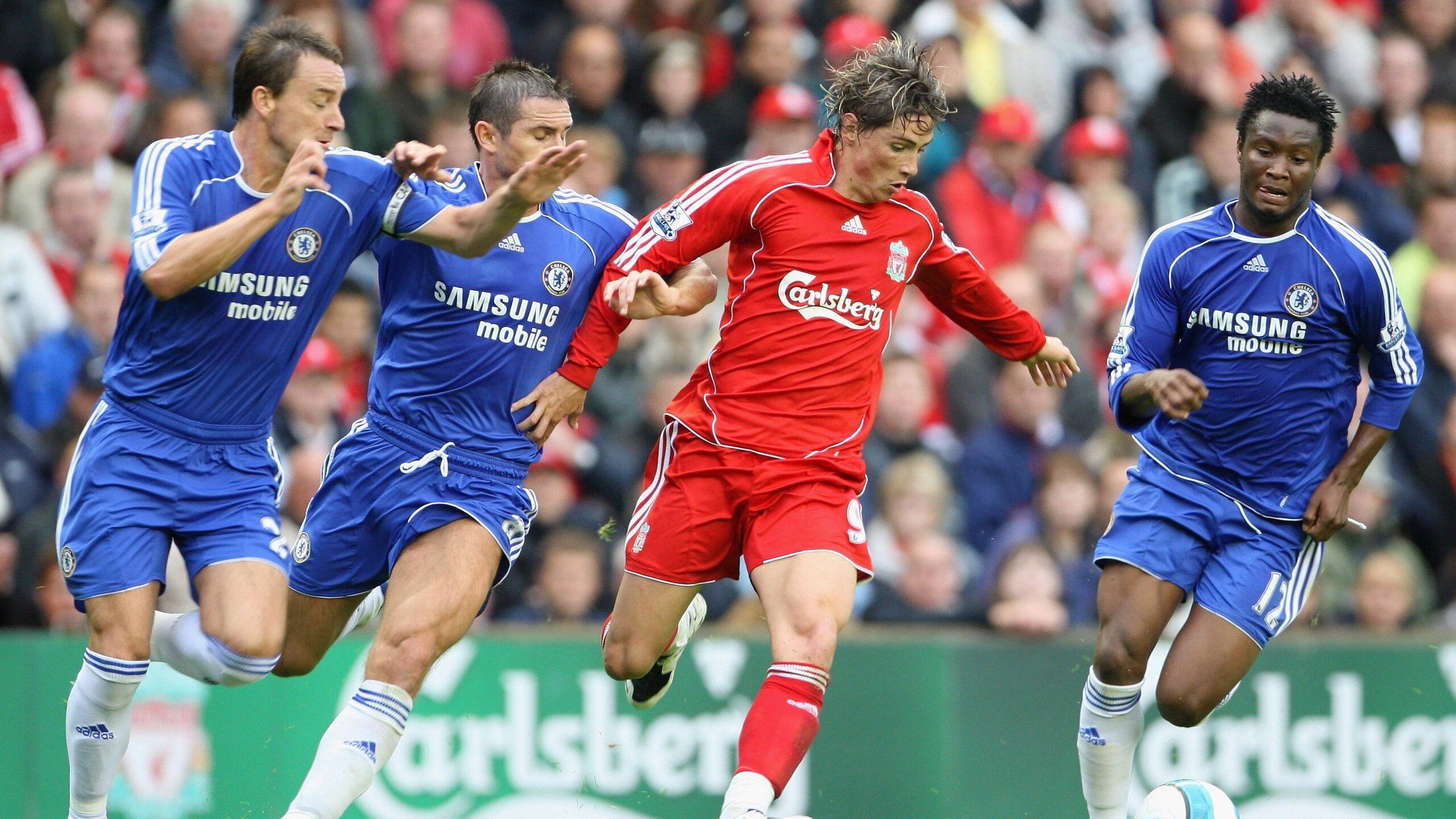 足球场与赛车道的双面博弈，当斯通斯接管比赛成为共同隐喻